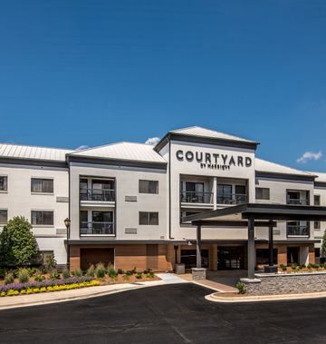 Courtyard Charlotte Ballantyne