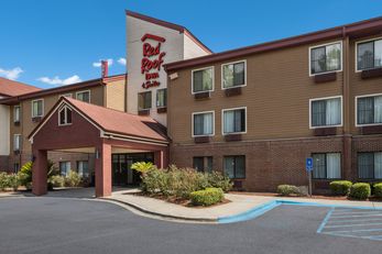Red Roof Inn & Suites Savannah Airport