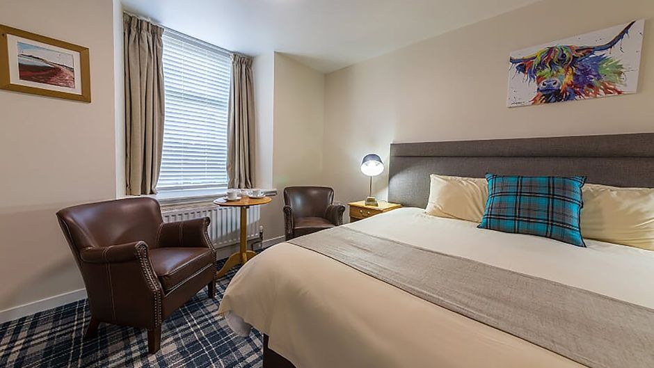 The Castletown Hotel Room
