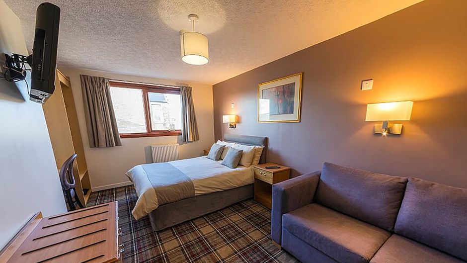 The Castletown Hotel Room