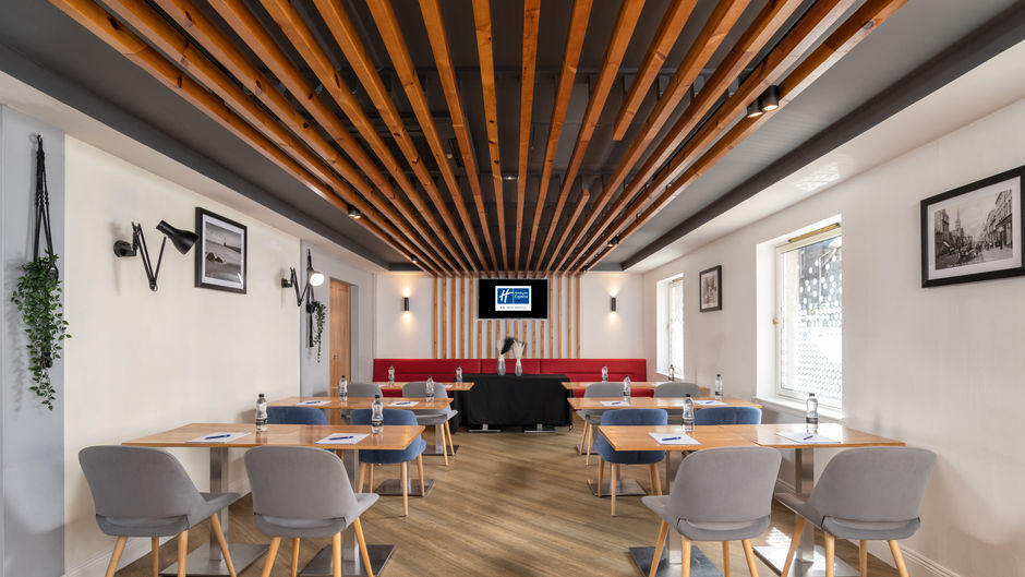 Holiday Inn Express Aberdeen City Centre Meeting