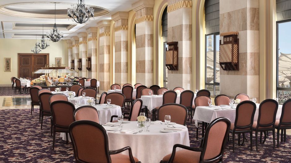 Dar Al Iman InterContinental Madinah Restaurant