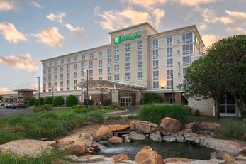 Holiday Inn Ardmore I-35