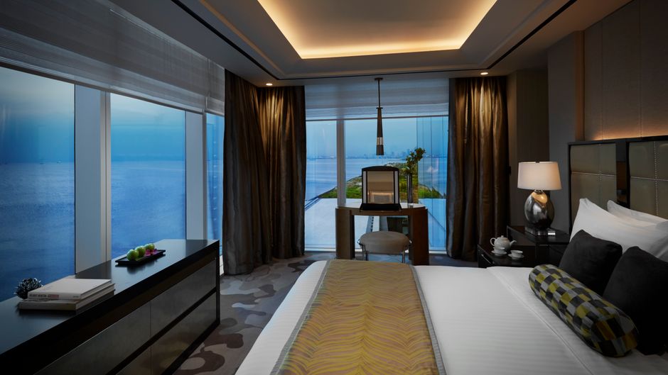 Solaire Resort and Casino Suite