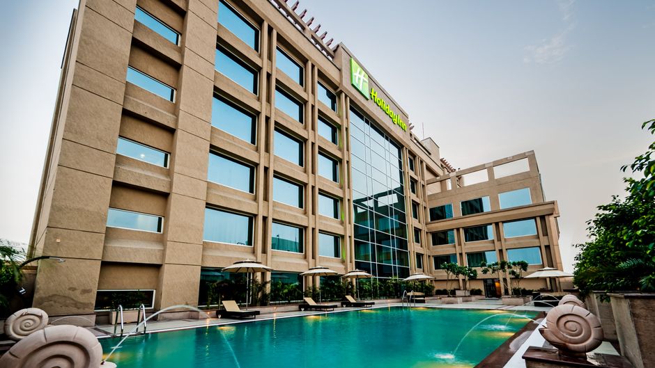 M K Hotel Amritsar Pool
