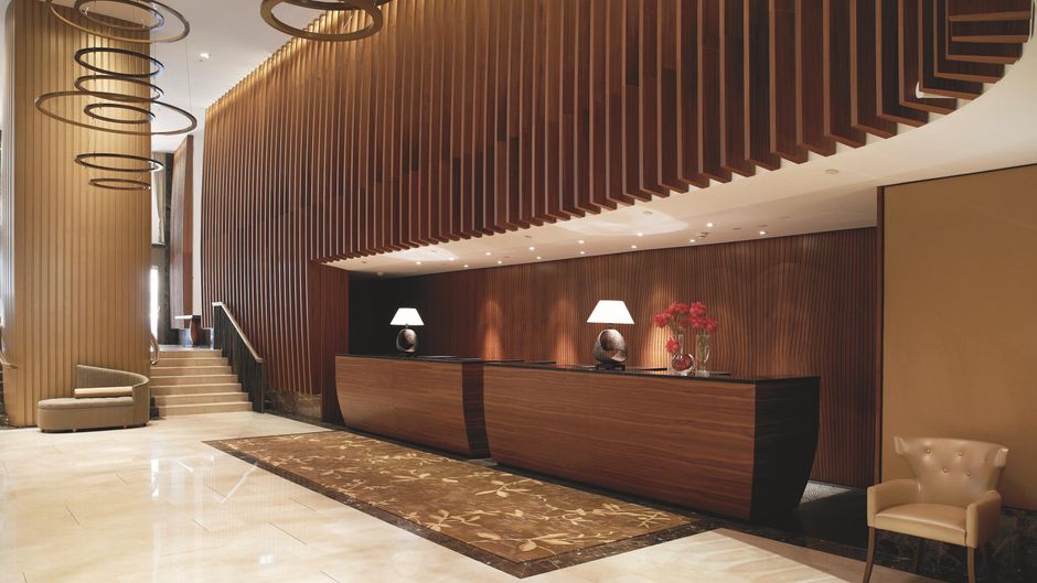 The Ritz-Carlton, Vienna Lobby