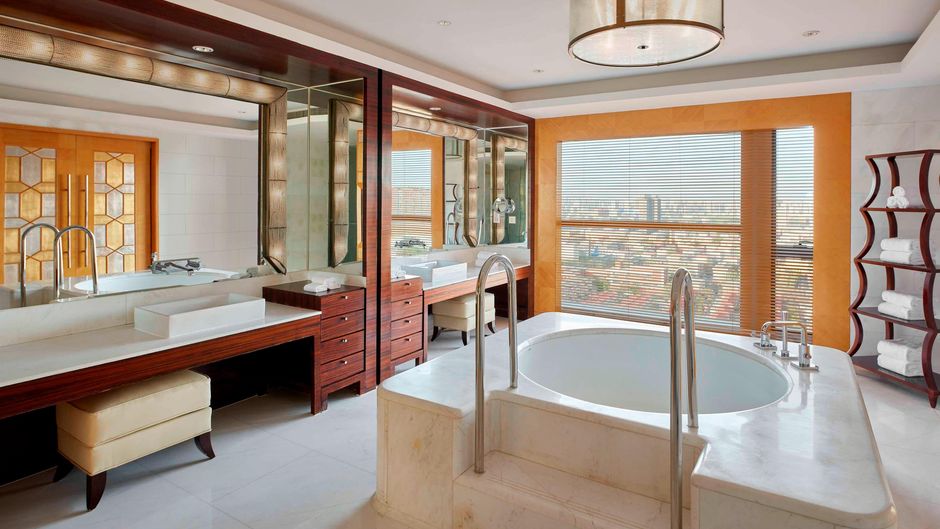Sheraton Hohhot Hotel Room