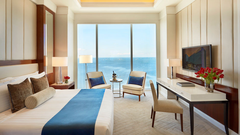Solaire Resort and Casino Suite