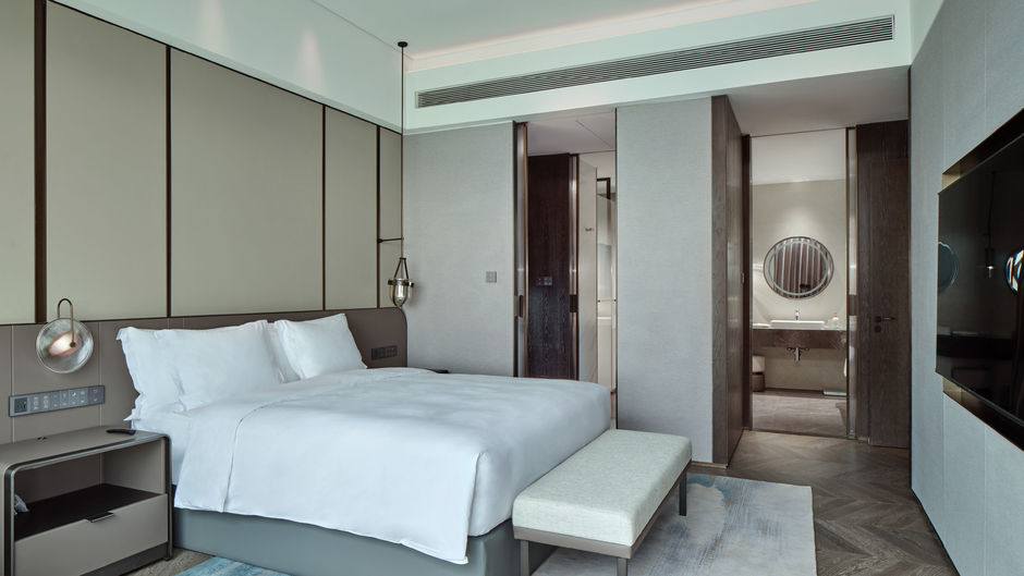 Crowne Plaza Jiangmen Binjiang Room