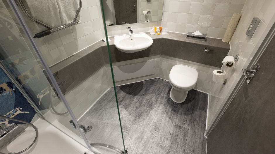 Holiday Inn Milton Keynes Room