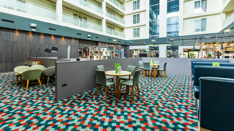 Holiday Inn Milton Keynes Exterior