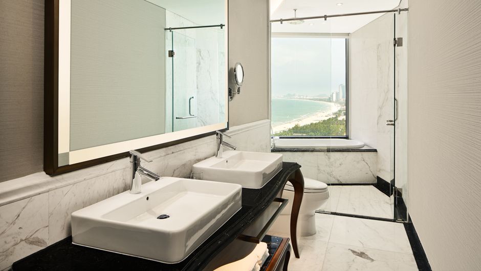 Four Points by Sheraton Danang Room