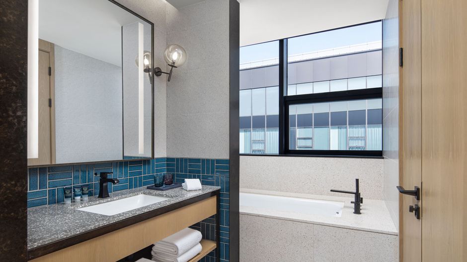 Four Points Sheraton Shanghai Hongqiao Room