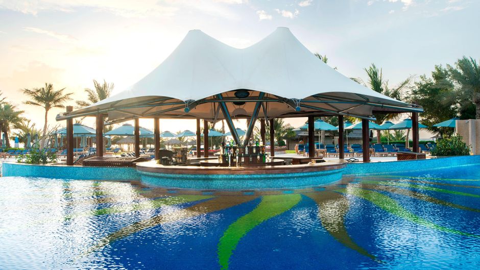 Le Meridien Al Aqah Beach Resort Pool