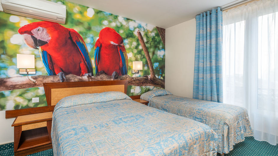 Hotel Terminus Montparnasse Room
