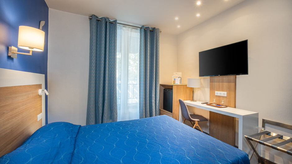 Hotel Terminus Montparnasse Room