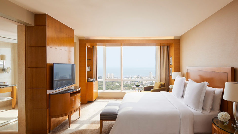 Four Seasons Hotel Mumbai Room
