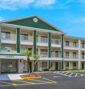 HomeTowne Studios Orlando - UCF Area