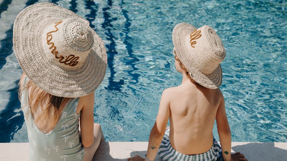 Domaine de Manville Pool
