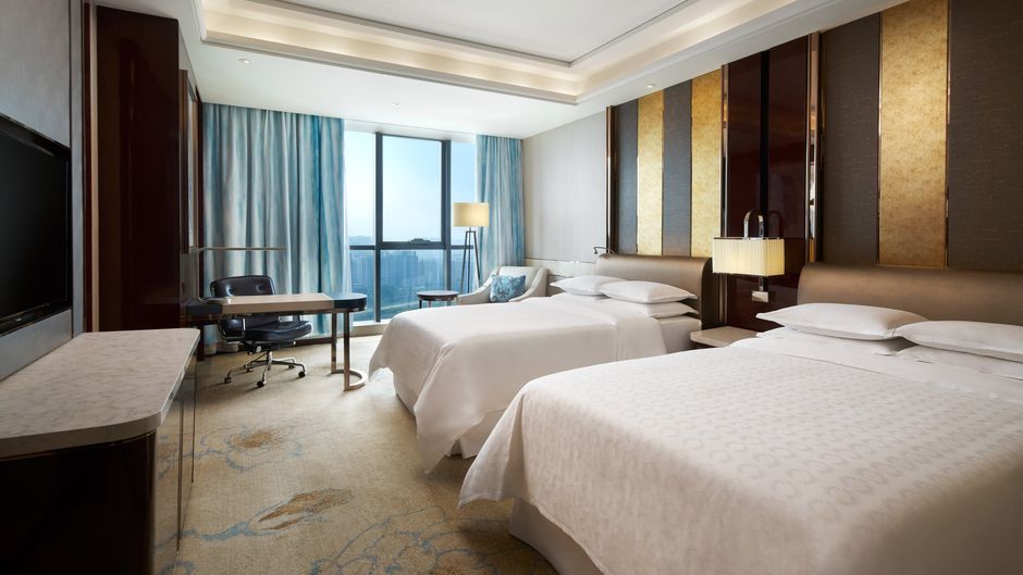 Sheraton Grand Zhengzhou Hotel Room