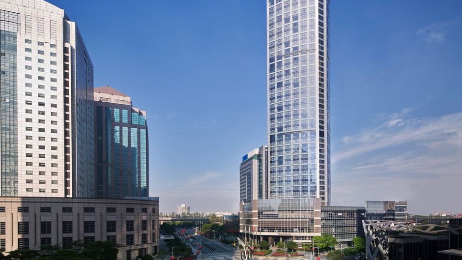 Sheraton Shanghai Waigaoqiao Hotel Exterior