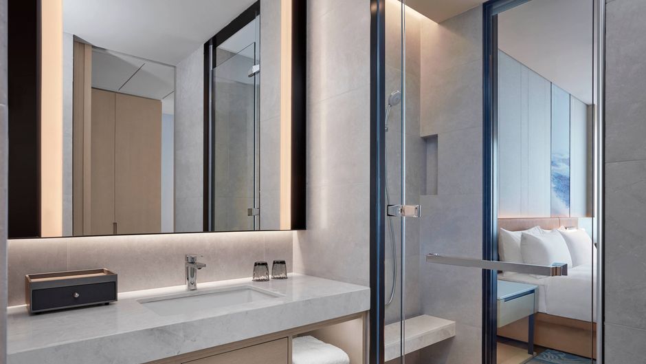 Courtyard by Marriott Qinhuangdao Room