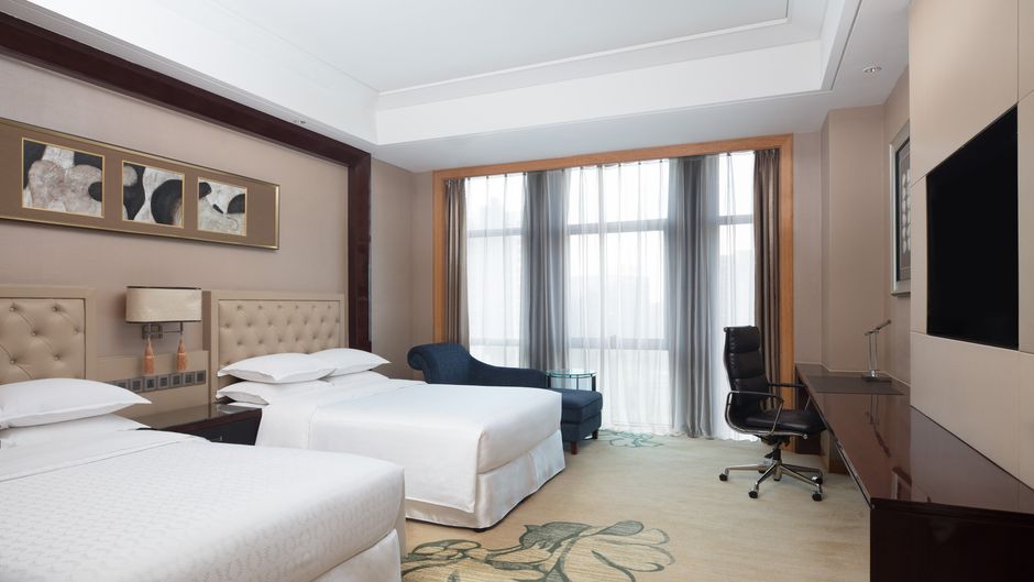 Sheraton Changzhou Xinbei Hotel Room