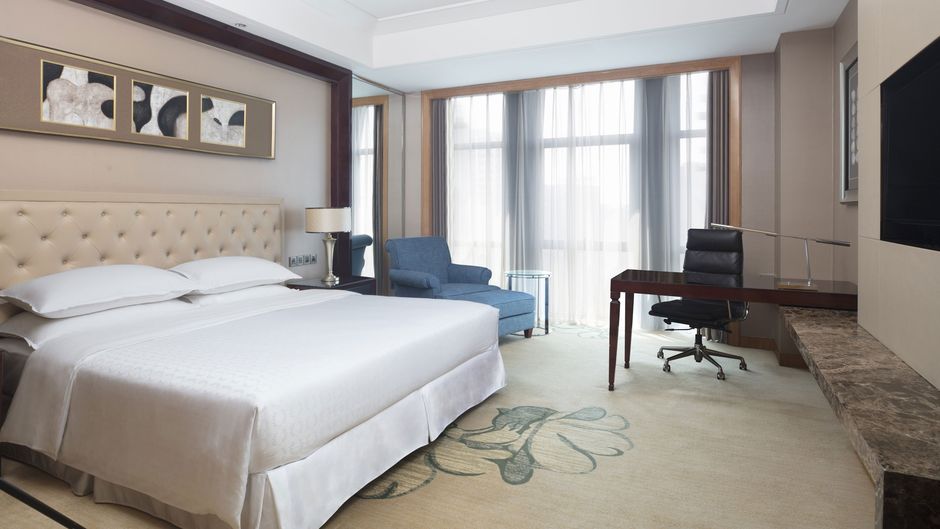 Sheraton Changzhou Xinbei Hotel Suite