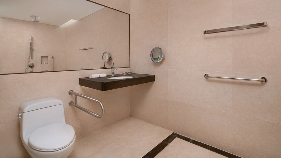 Sheraton Daqing Hotel Room
