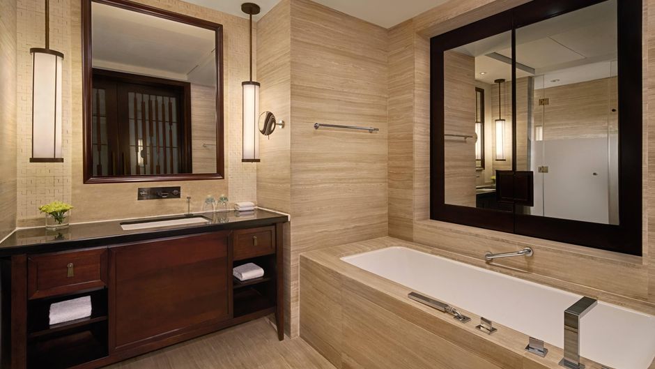 Sheraton Shenzhou Peninsula Resort Room