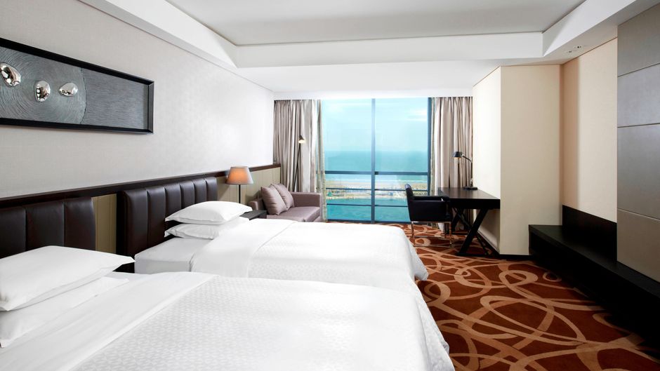 Four Points Qingdao, West Coast Room