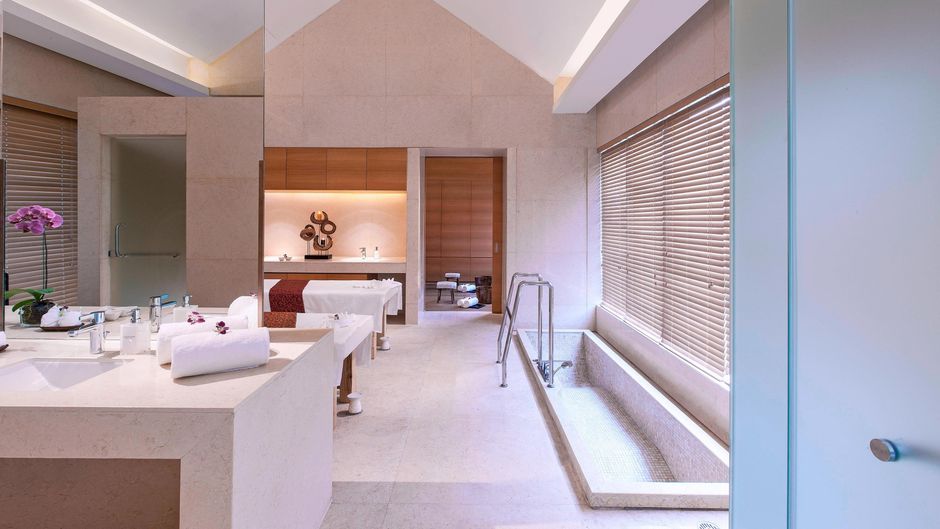 Sheraton Grand Wetland Park Resort Spa