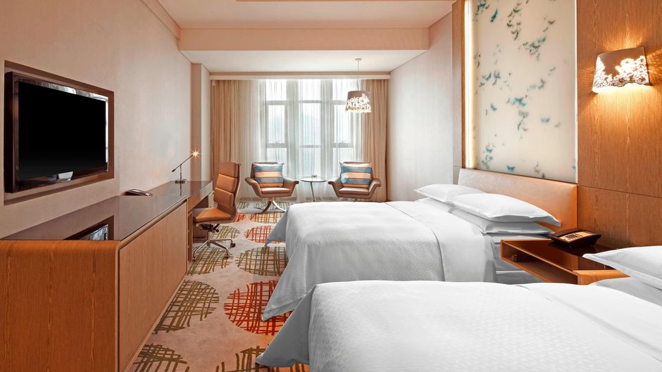 Four Points by Sheraton Luohe Room