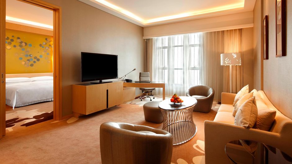 Four Points by Sheraton Luohe Suite