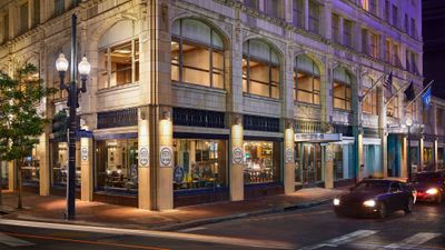 Renaissance Pere Marquette Hotel