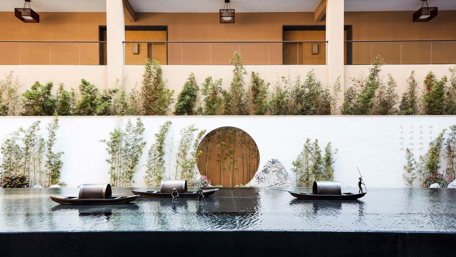 Sheraton Maoming Romantic Beach Resort Exterior