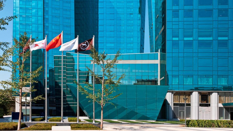Sheraton Grand Beijing Dongcheng Hotel Exterior
