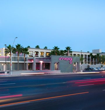 MOXY Phoenix Tempe