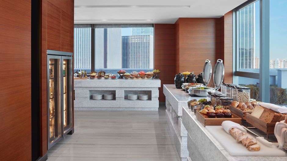 Sheraton Beijing Lize Hotel Restaurant