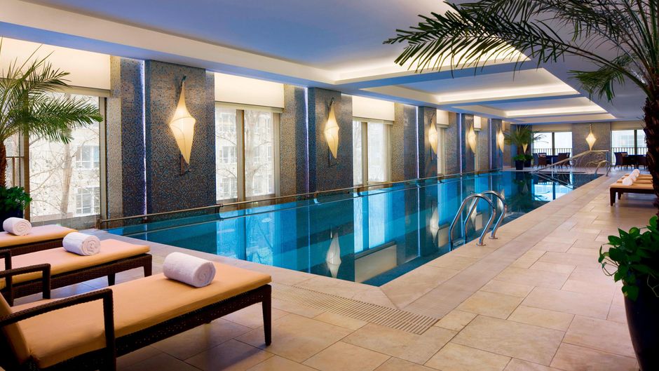 Marriott Exec Apts The Sandalwood Pool