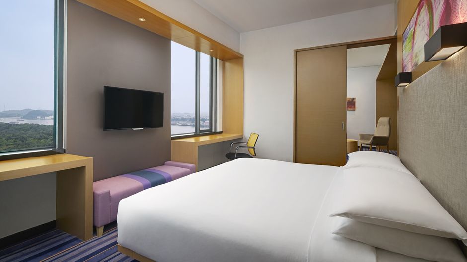 aloft Guangzhou University Park Suite