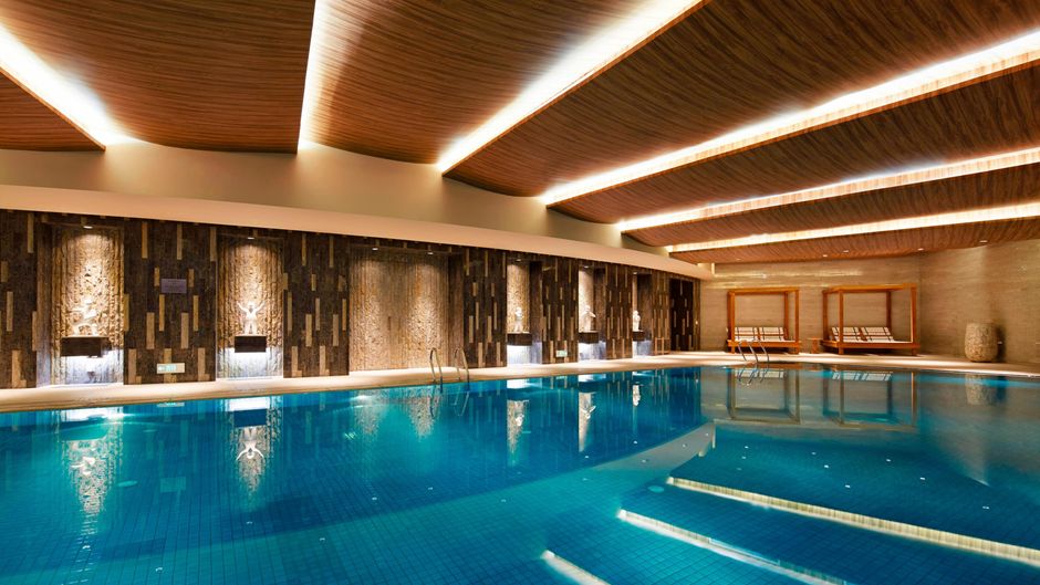 JW Marriott Hotel Zhengzhou Pool