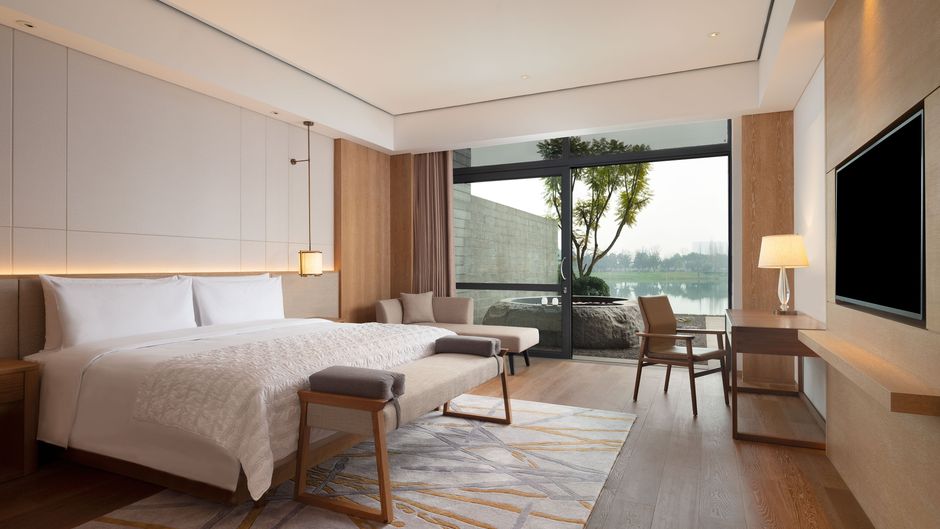 Le Meridien Emei Mountain Resort Suite