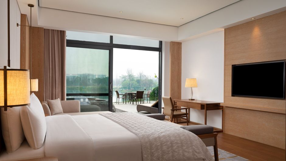 Le Meridien Emei Mountain Resort Suite