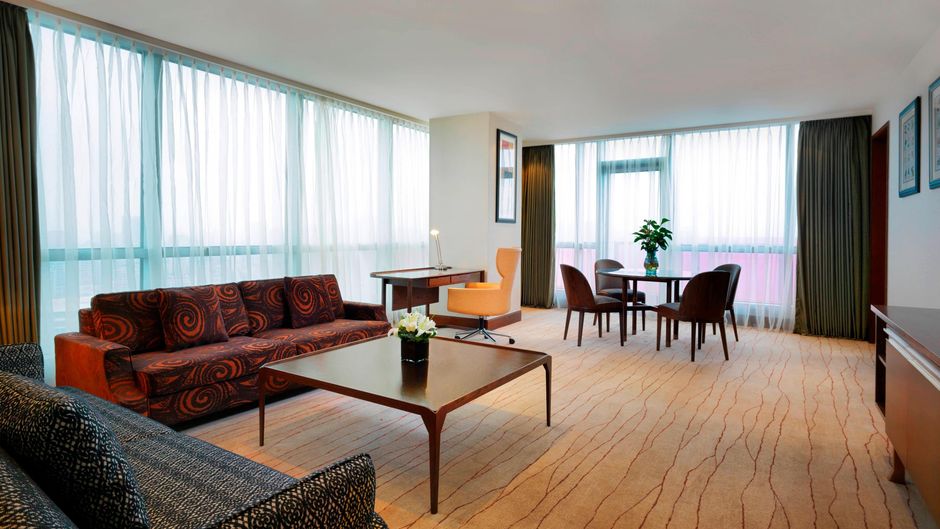 Four Points by Sheraton Shanghai, Daning Room