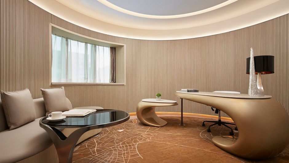 Renaissance Shenzhen Luohu Suite