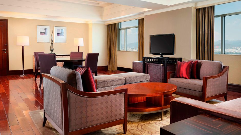 Sheraton Dongguan Hotel Room