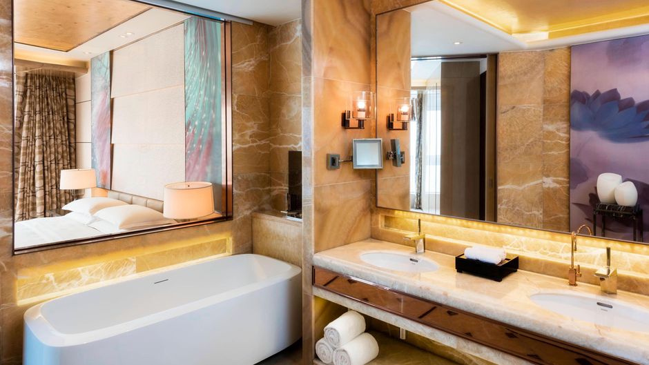 Sheraton Huzhou Hot Spring Resort Room