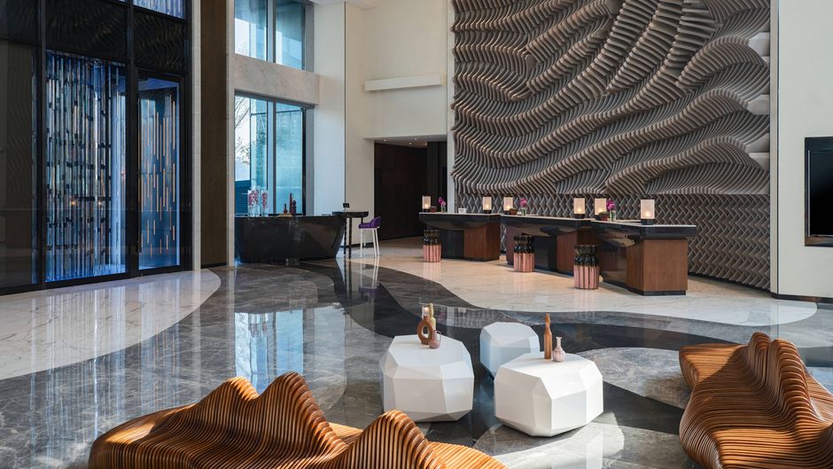 Renaissance Nanning Hotel Lobby
