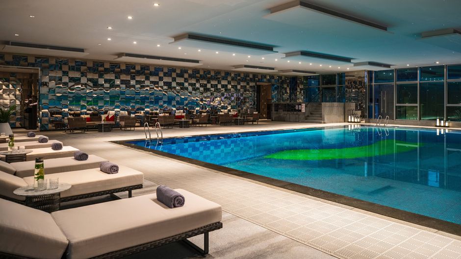 Renaissance Nanning Hotel Pool